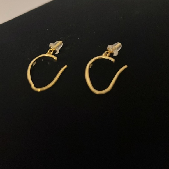 925 Sterling Silver Gold Tone Open Oval Hoop Earrings - Picture 2 of 5